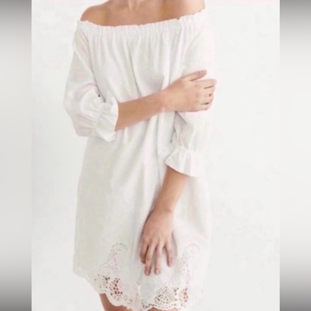 Abercrombie and Fitch White Off Shoulder Dress Medium 100%Cotton